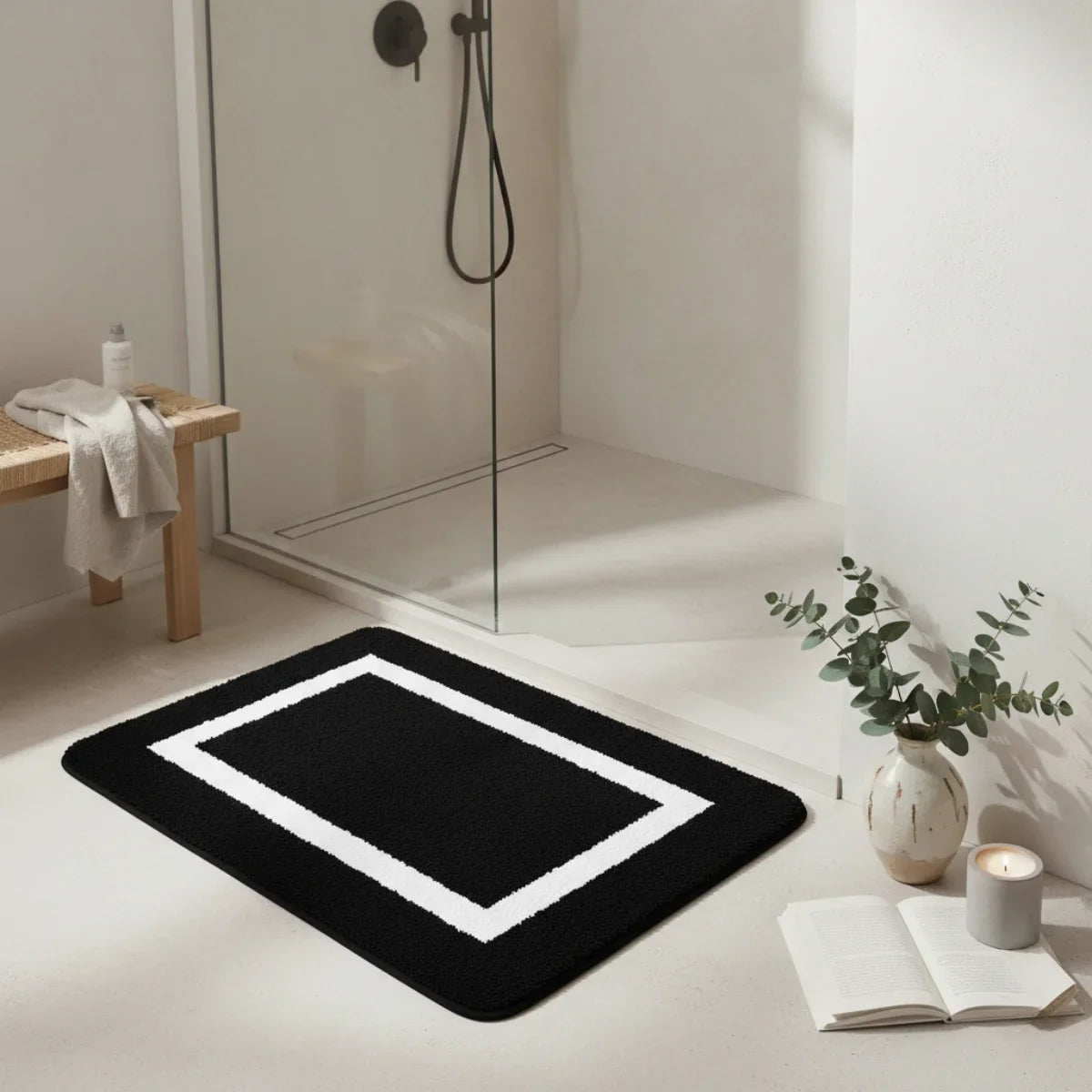 Design Black White Bath Mat